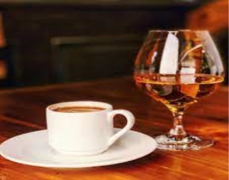 Как пить кофе с коньяком, польза и вред напитка | Playboy
